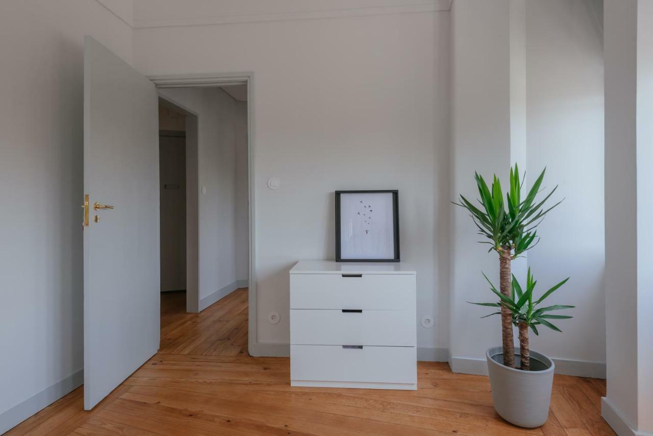 Apartament Baixa24 - Downtown Bliss W/ Amazing Natural Light Porto