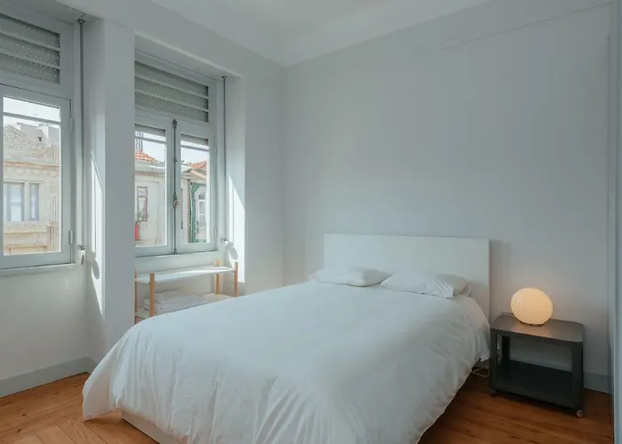 Baixa24 - Downtown Bliss W/ Amazing Natural Light